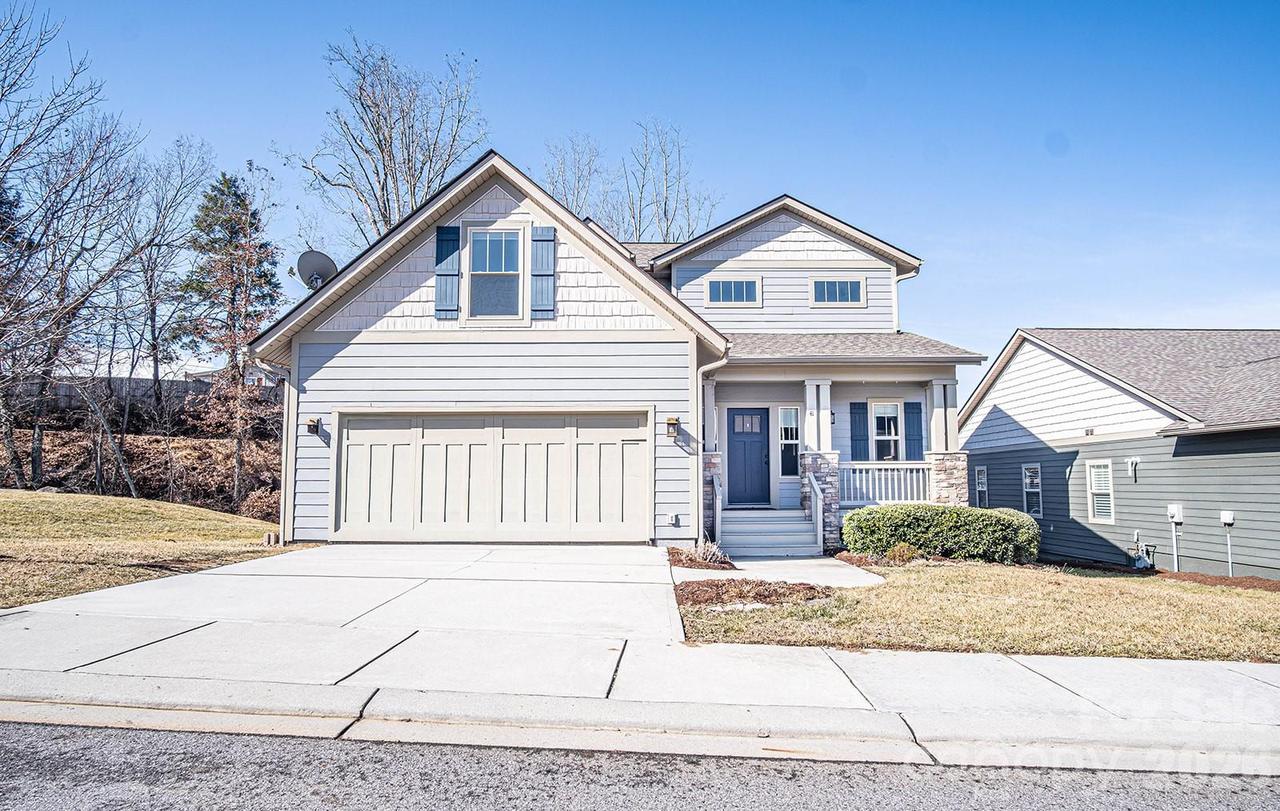 41 Sandstone Dr., Weaverville, NC 28787