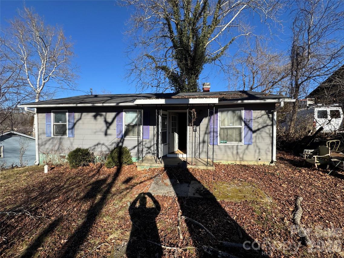 18 Olive St., Asheville, NC 28801