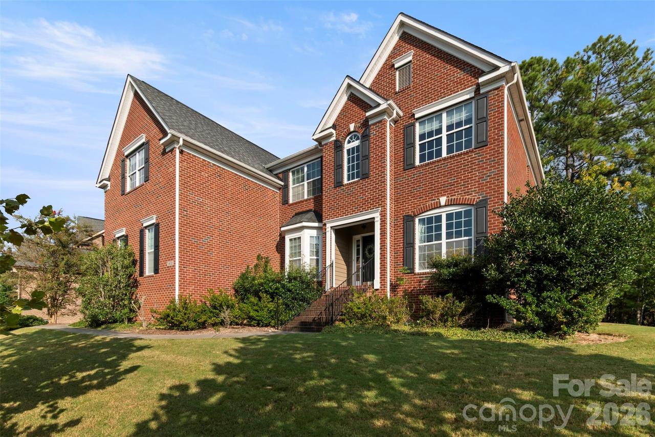 18021 Pawleys Plantation Ln., Charlotte, NC 28278