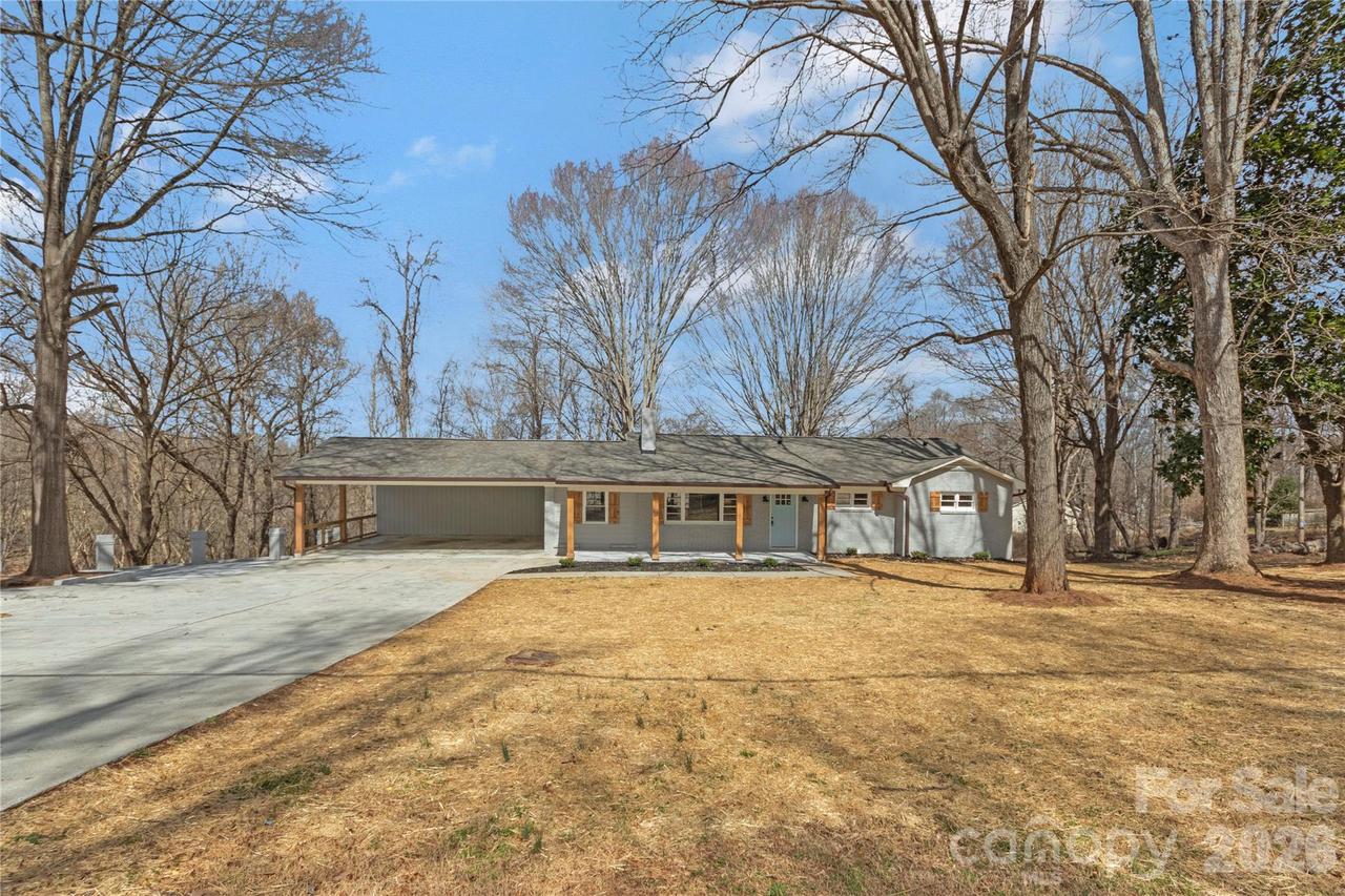 334 Country Ln., Mocksville, NC 27028
