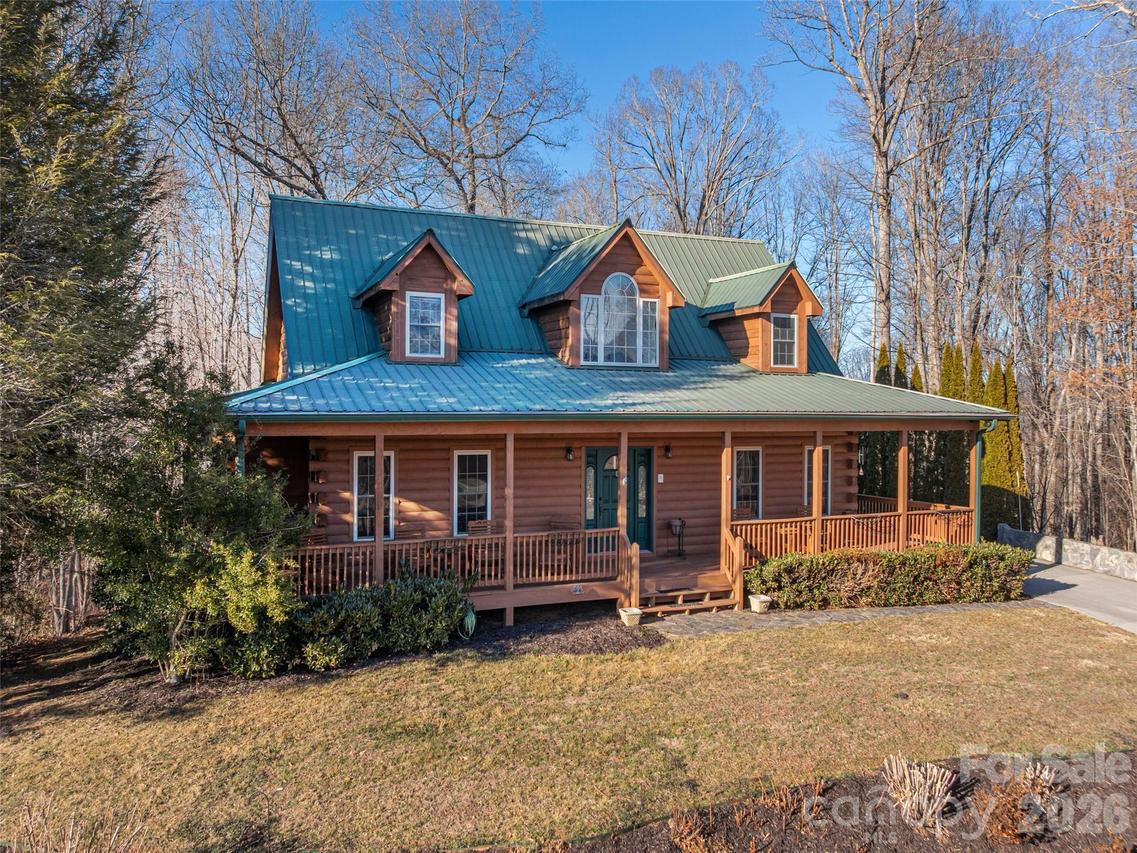 129 Hoosier Ct., Lake Junaluska, NC 28745