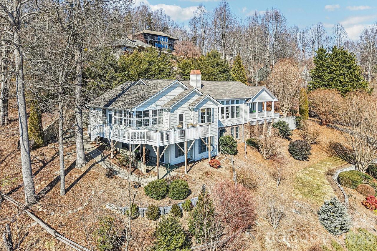 209 Rowland Dr., Laurel Park, NC 28739