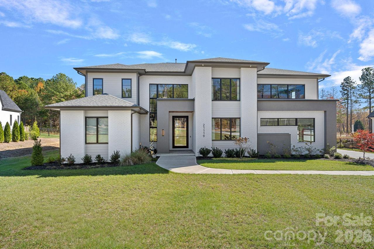 21119 Vandrake Cir., Davidson, NC 28036