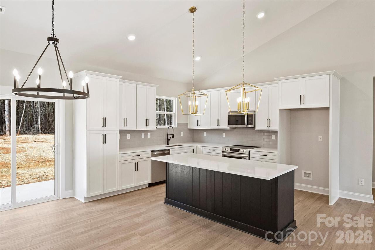 2271 Lee Lawing Rd., Lincolnton, NC 28092