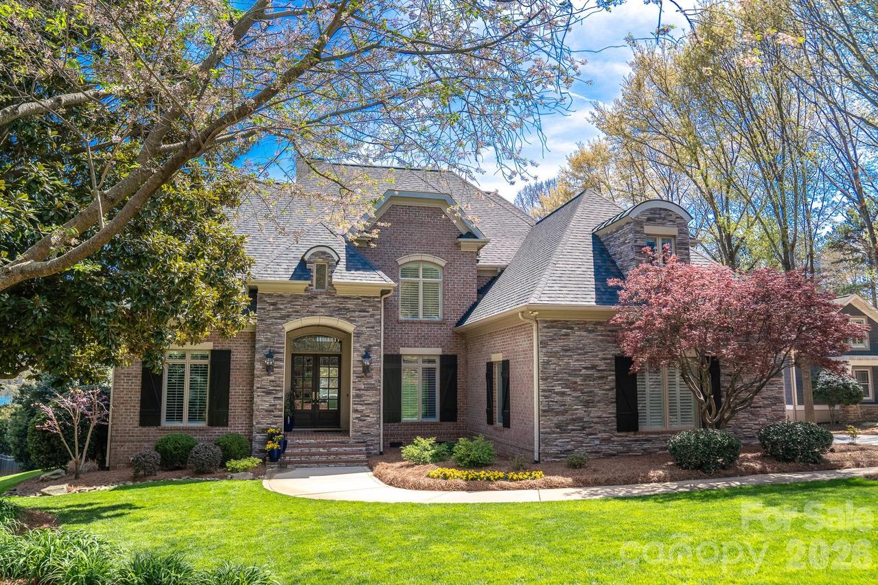 4628 Sierra View Dr., Denver, NC 28037