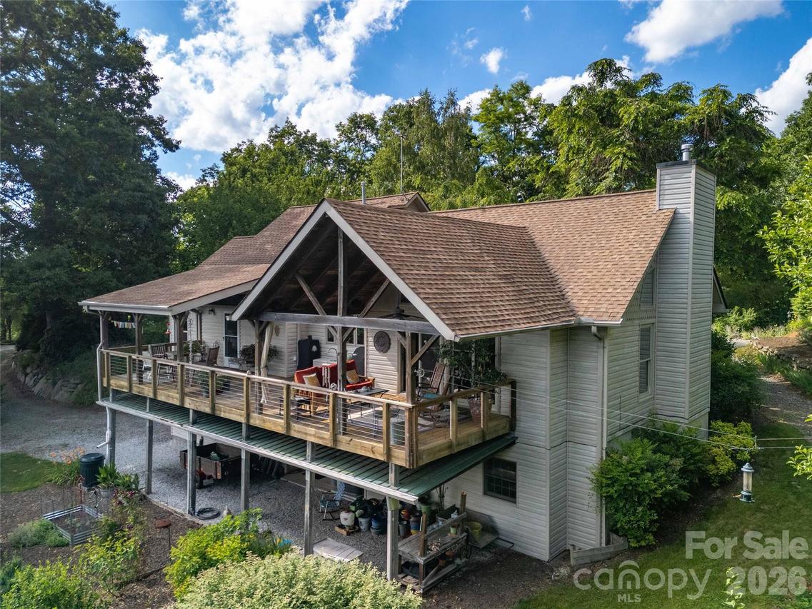 149 Windy Hill Cir., Tuckasegee, NC 28783
