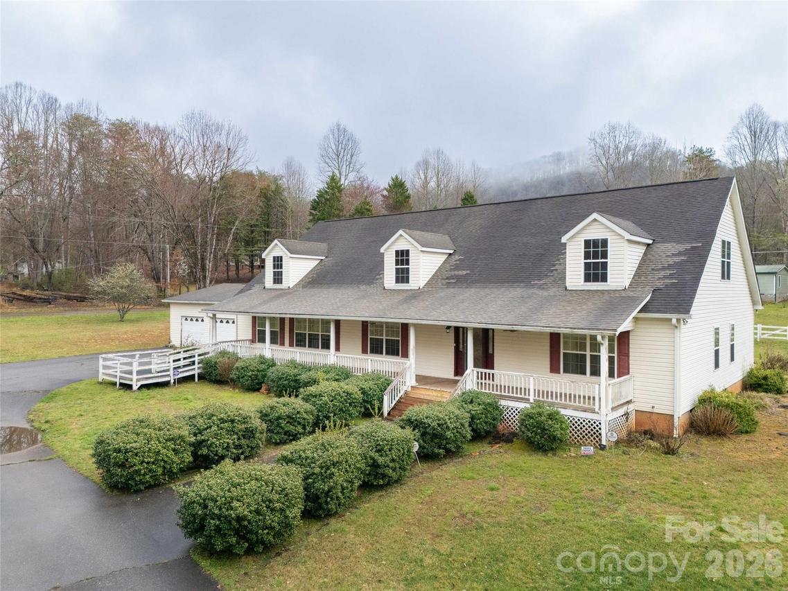 1564 Camp Creek Rd., Whittier, NC 28789