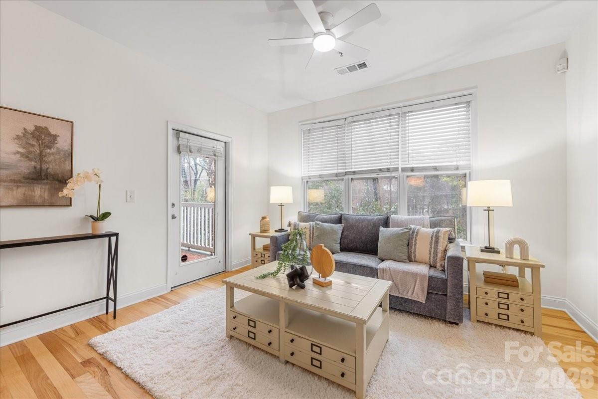 1000 E Woodlawn Rd. #118, Charlotte, NC 28209