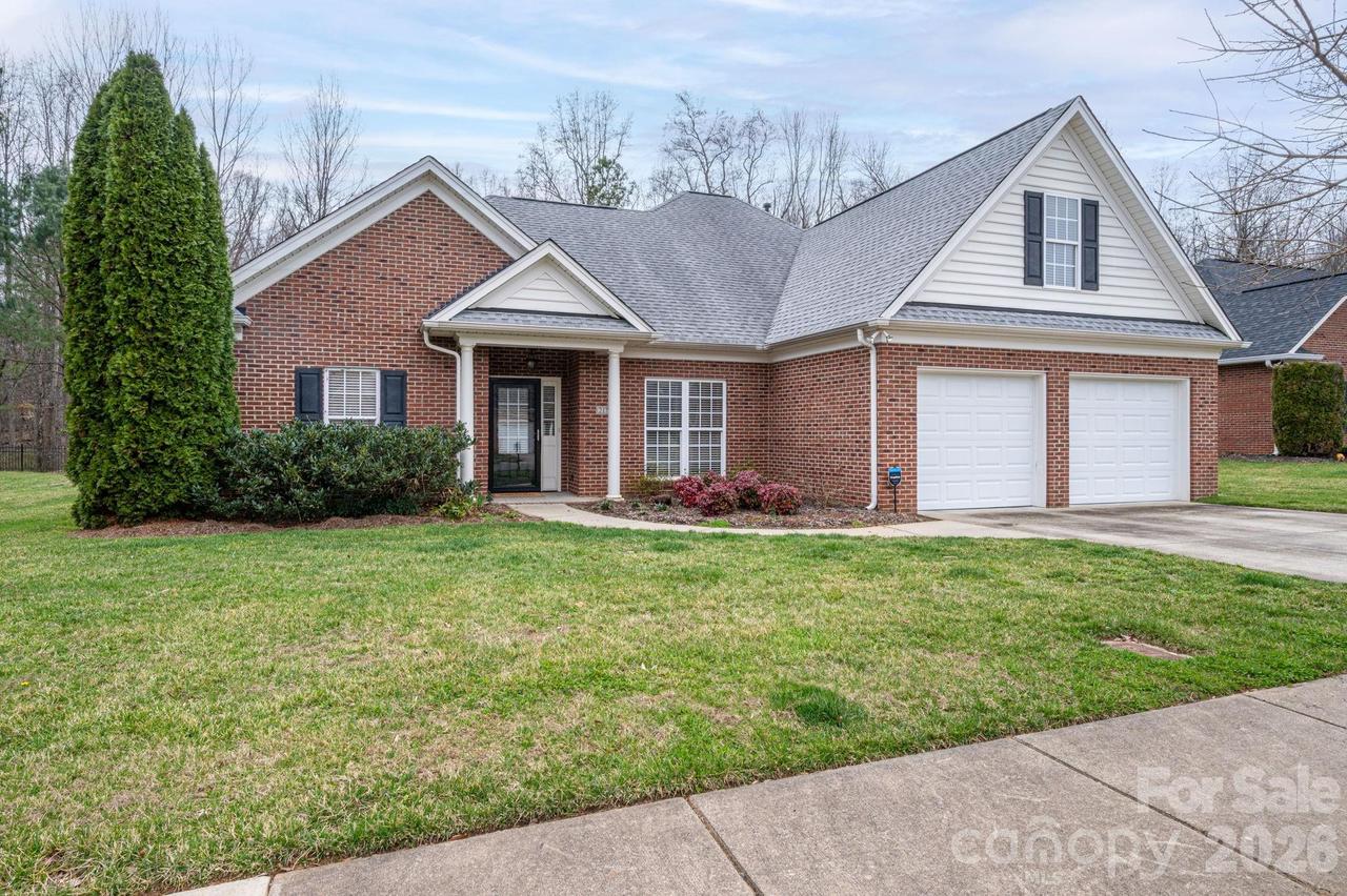 2179 Brookberry Ln., Gastonia, NC 28056