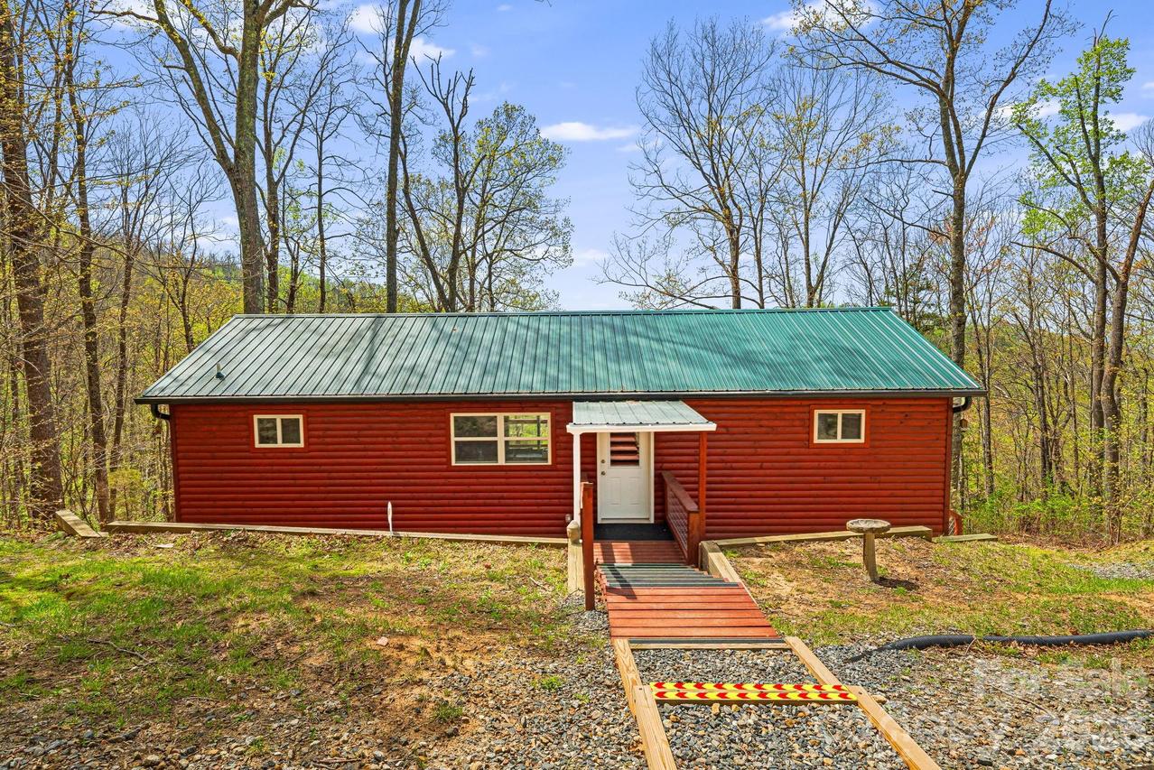 120 Wilderness Dr., Weaverville, NC 28787