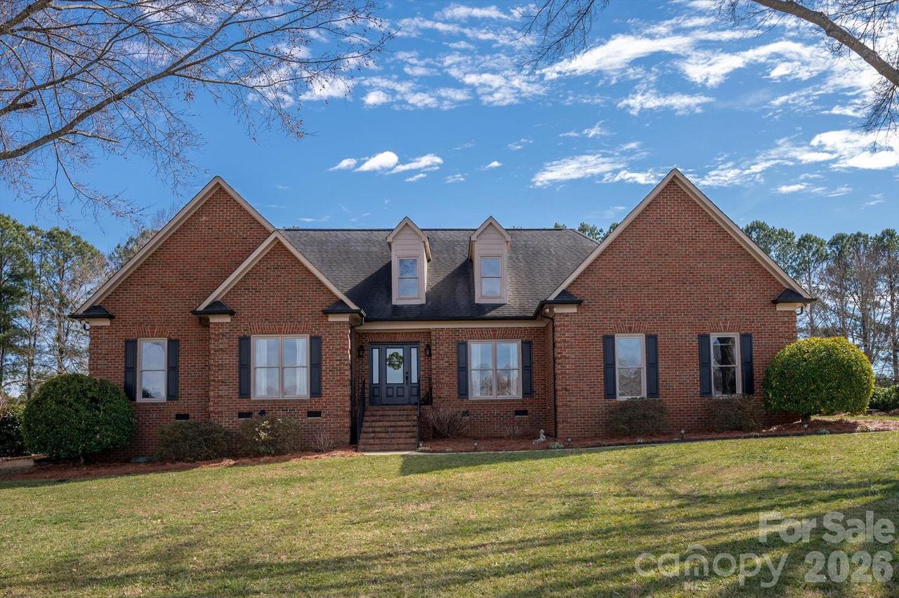 7049 High Meadow Dr., Weddington, NC 28104