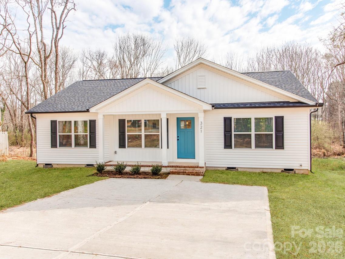 321 Honeywood Ln., Monroe, NC 28110