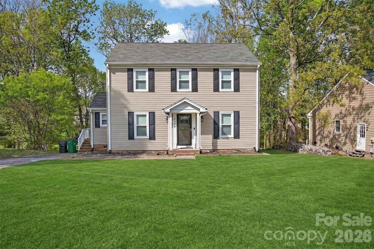 2354 Castlecomer Dr., Charlotte, NC 28262