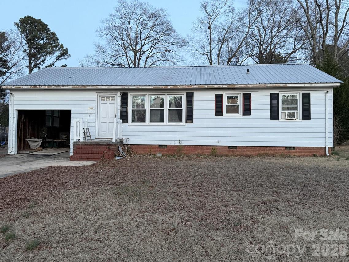 902 N 11th St., Albemarle, NC 28001