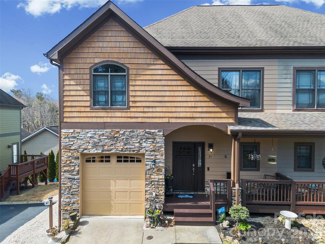 21 Jeff Dr., Asheville, NC 28806
