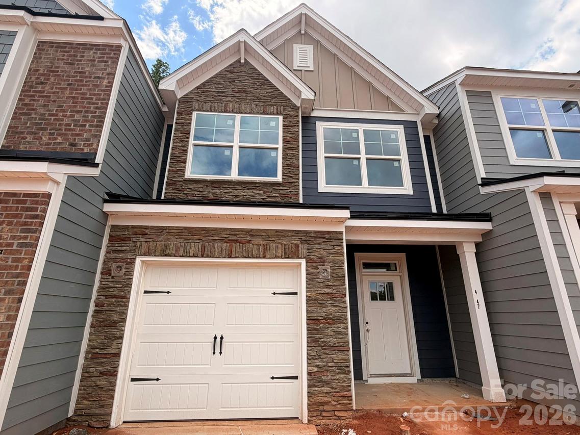 4347 Black Ct., Harrisburg, NC 28075