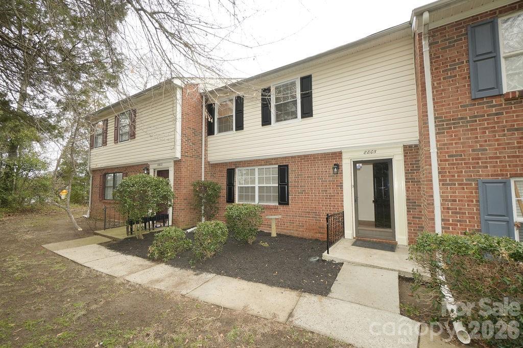 8805 Hunter Ridge Dr., Charlotte, NC 28226