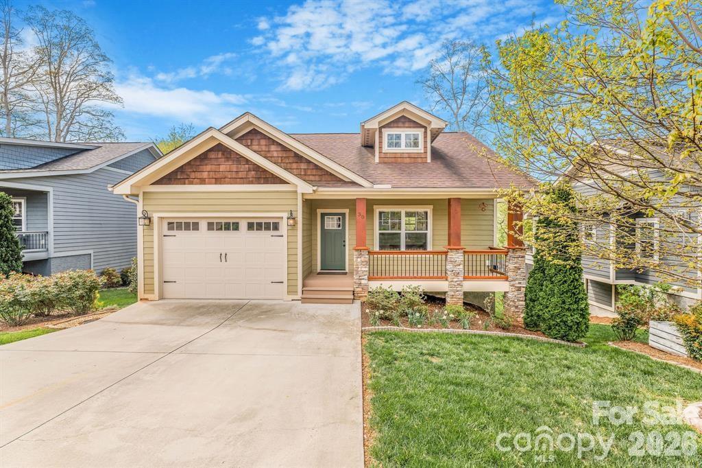 30 Asher Ln., Arden, NC 28704