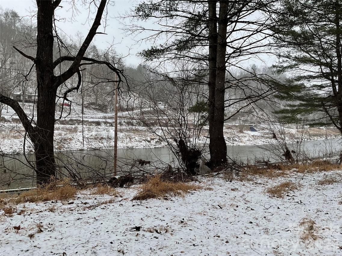 0000 Nc Hwy 197 Hwy., Green Mountain, NC 28740