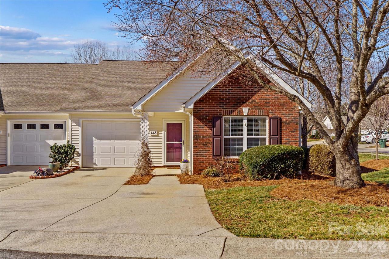 143 Ashwood Ln., Mooresville, NC 28117