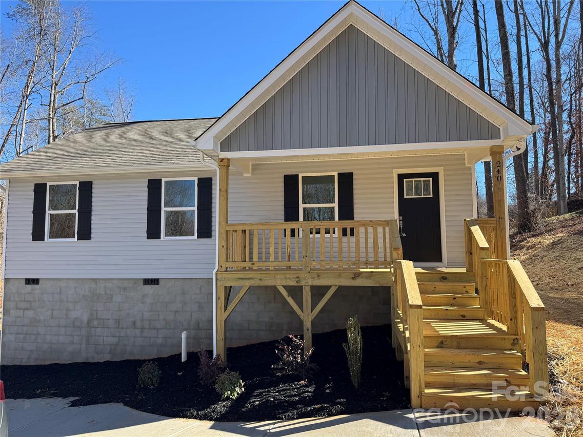 240 Parkland Dr., Forest City, NC 28043