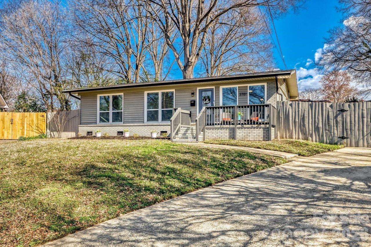 3701 Lynette Ct., Charlotte, NC 28217