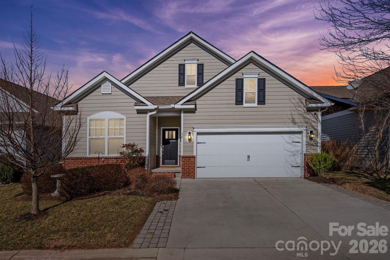 16 Regent Heights Rd., Leicester, NC 28748