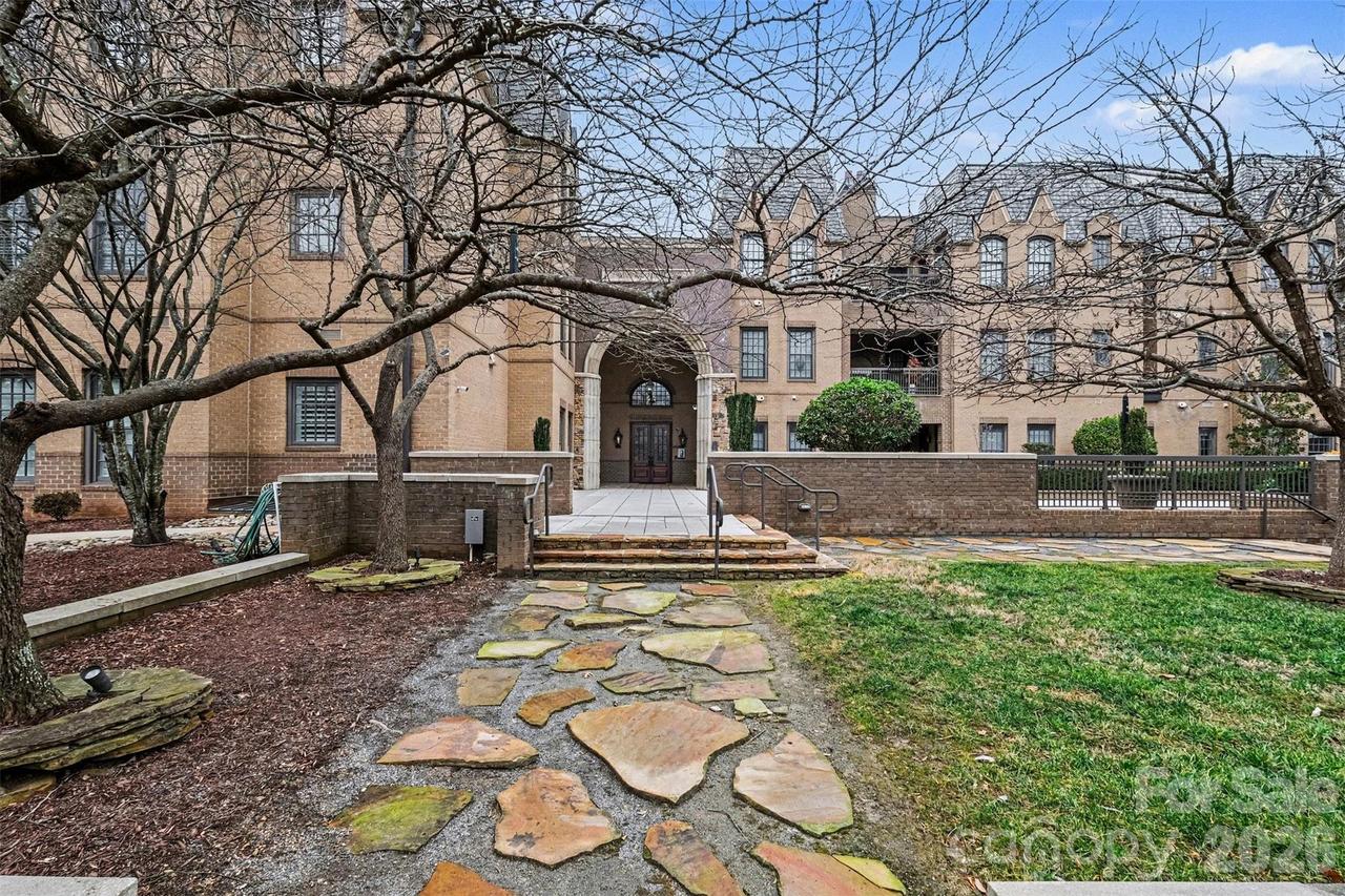 3276 Park Rd., Charlotte, NC 28209