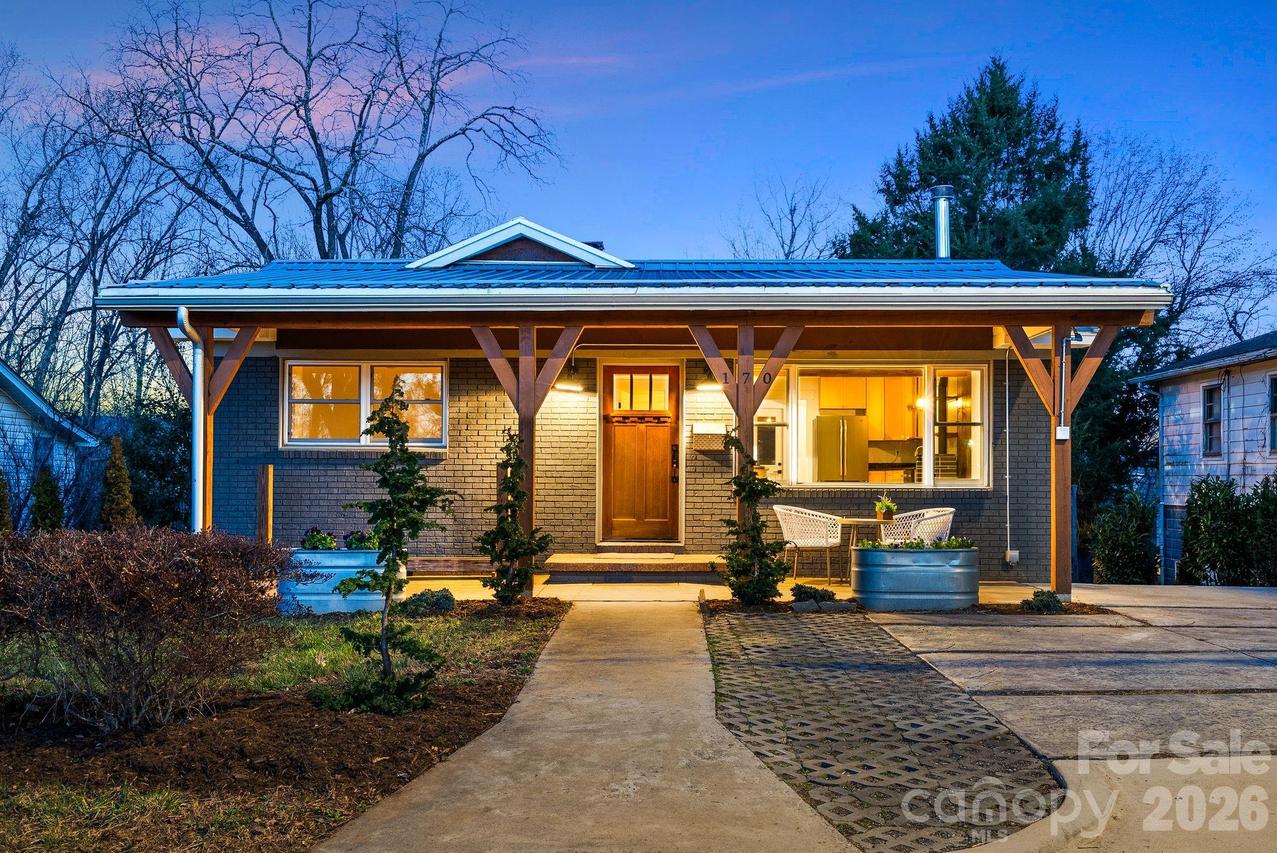 170 Riverview Dr., Asheville, NC 28806
