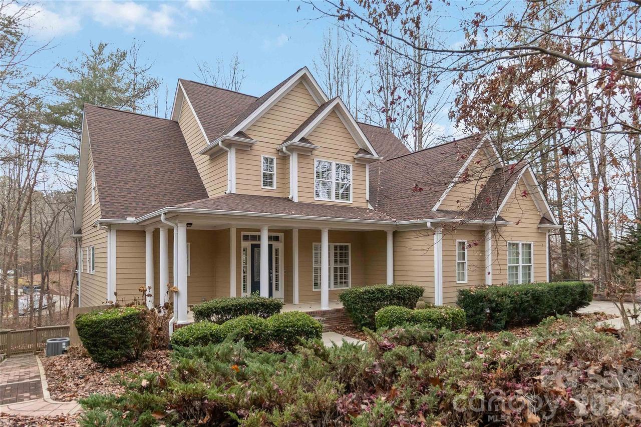 151 Maple View Dr., Troutman, NC 28166