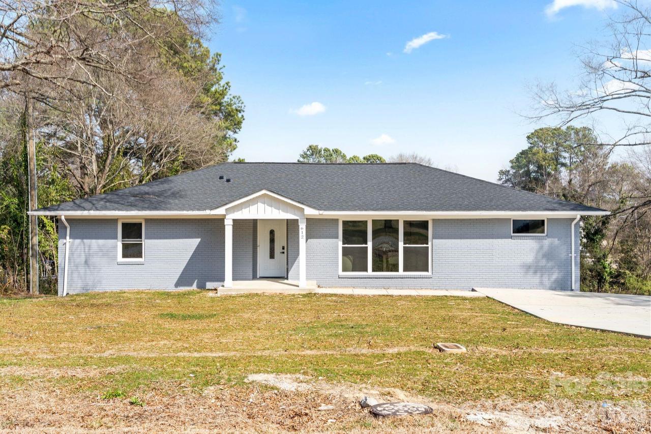 612 Westway Dr., Gastonia, NC 28054