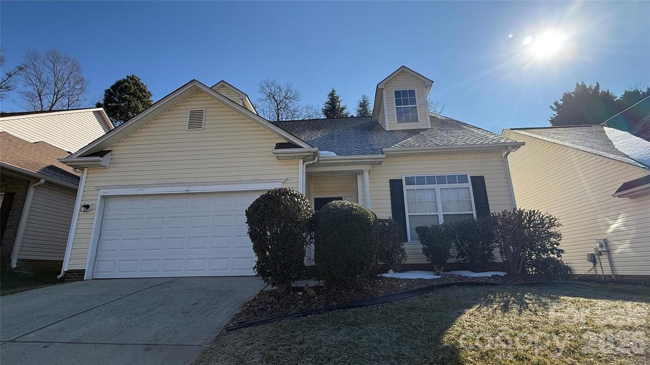 6832 Brachnell View Dr., Charlotte, NC 28269