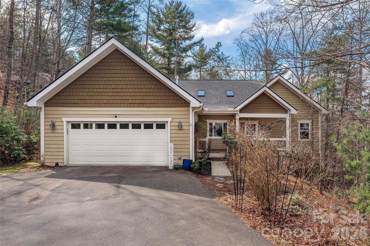 3 Pathwood Ln., Weaverville, NC 28787