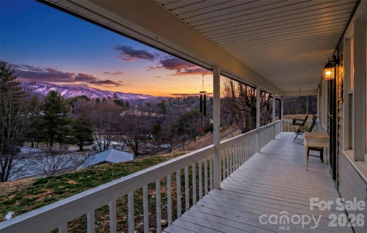 101 Hunters Ridge Rd., Burnsville, NC 28714