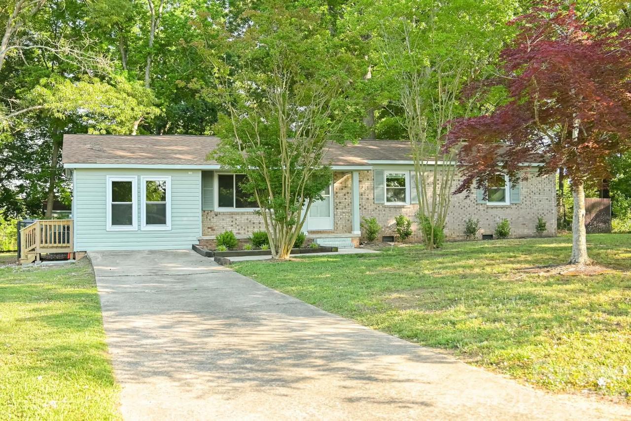 6005 Penndale Dr., Shelby, NC 28152