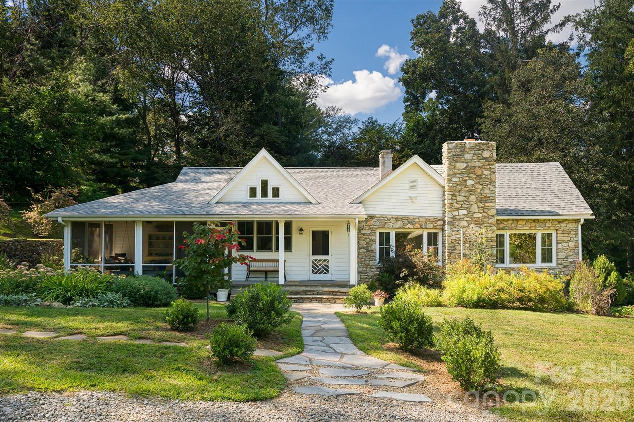 15 Wolfe Cove Rd., Asheville, NC 28804