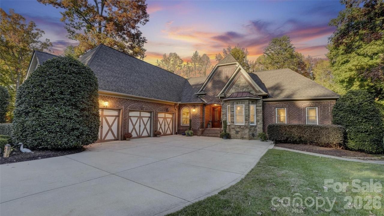 7727 Juniper Ln., Denver, NC 28037