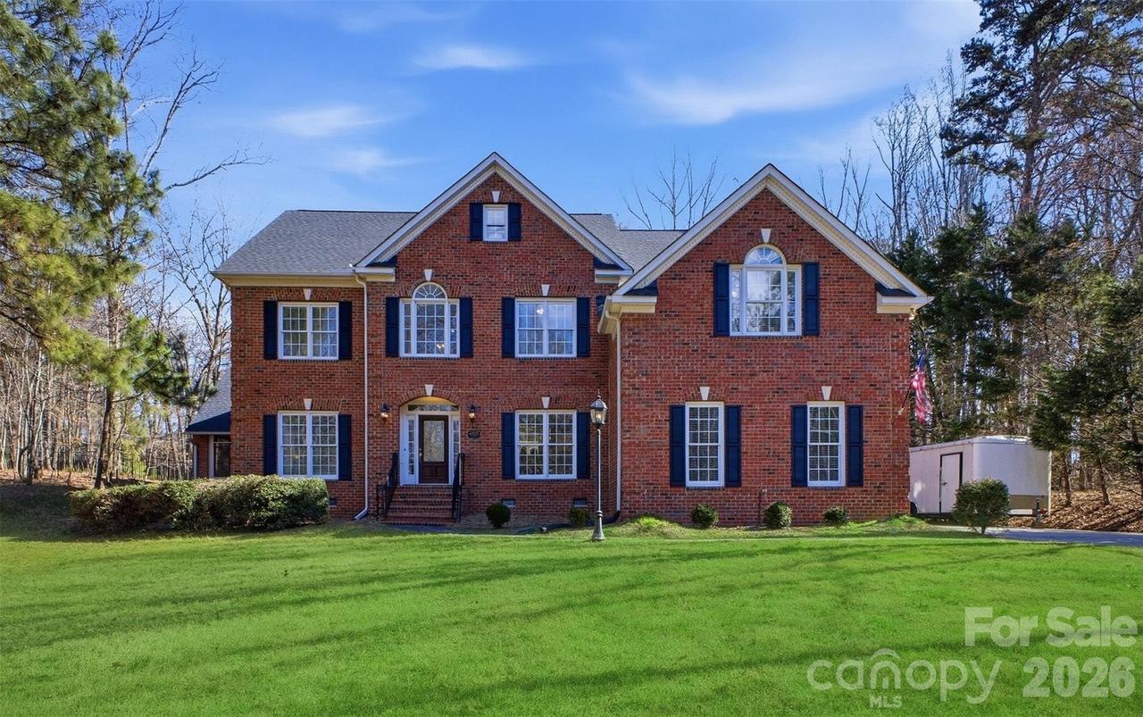 4425 Glen Oaks Dr., Matthews, NC 28104