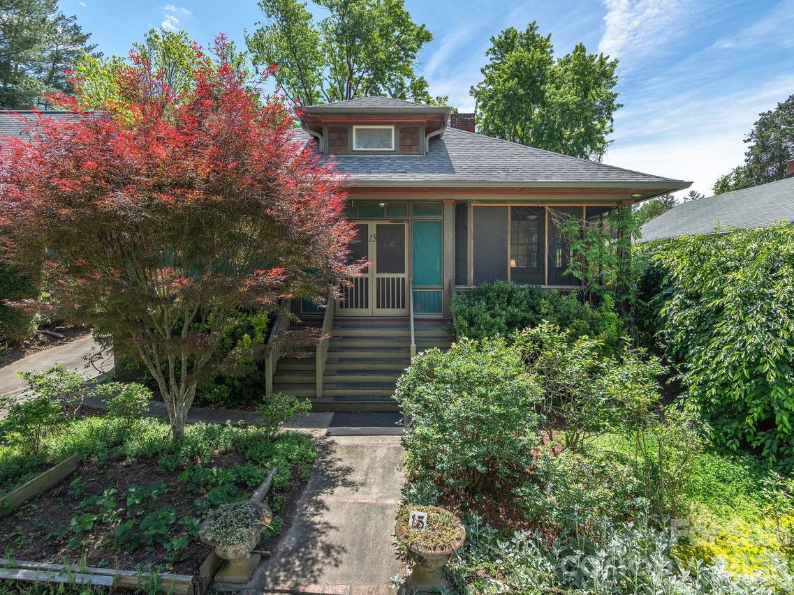 15 Hillside St., Asheville, NC 28801