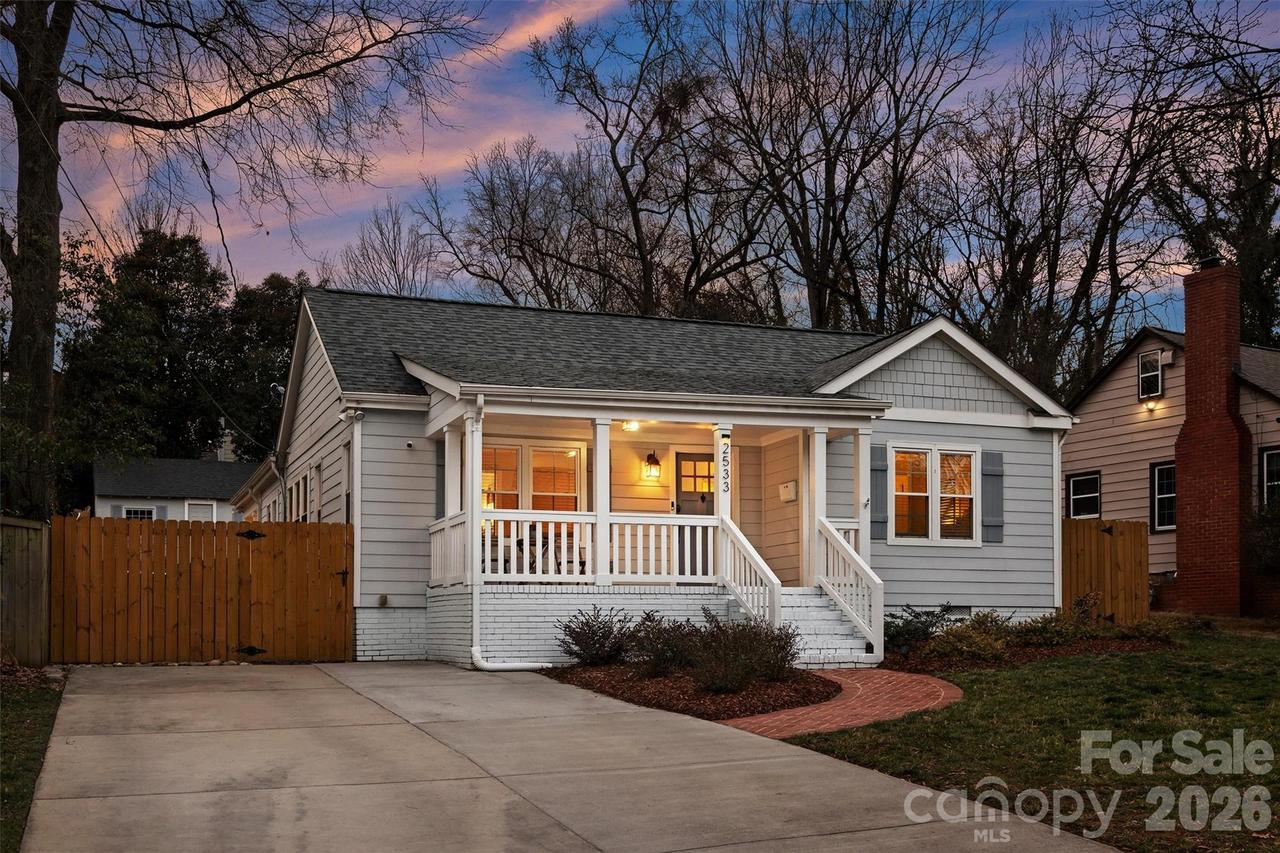 2533 Daniel St., Charlotte, NC 28205