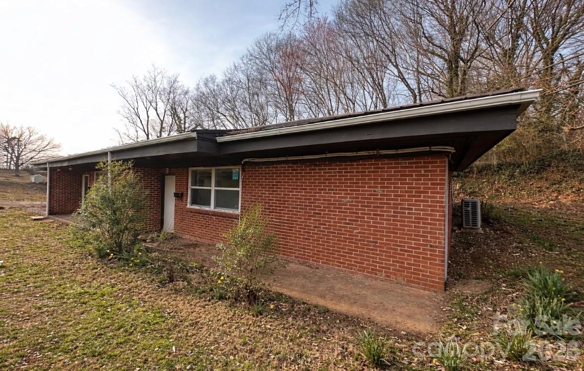 813 3rd Street Pl. #1-3, Hickory, NC 28602