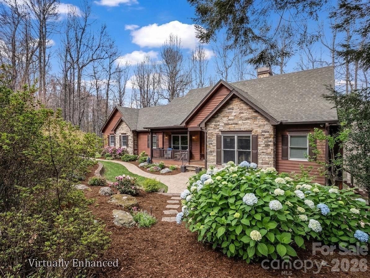 140 Mount Hebron Rd., Hendersonville, NC 28739