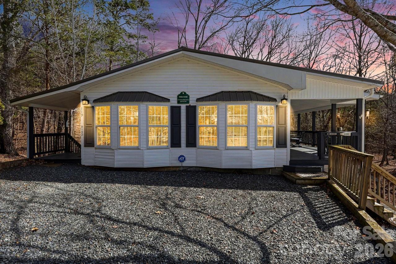 119 Deerfield Dr., New London, NC 28127