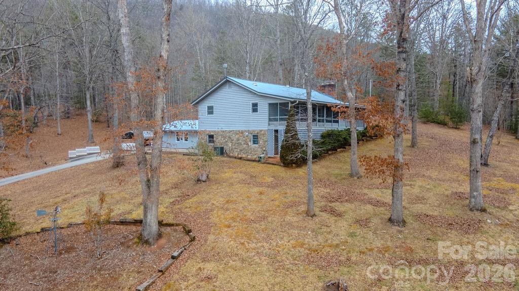 200 Mica Cir., Franklin, NC 28734