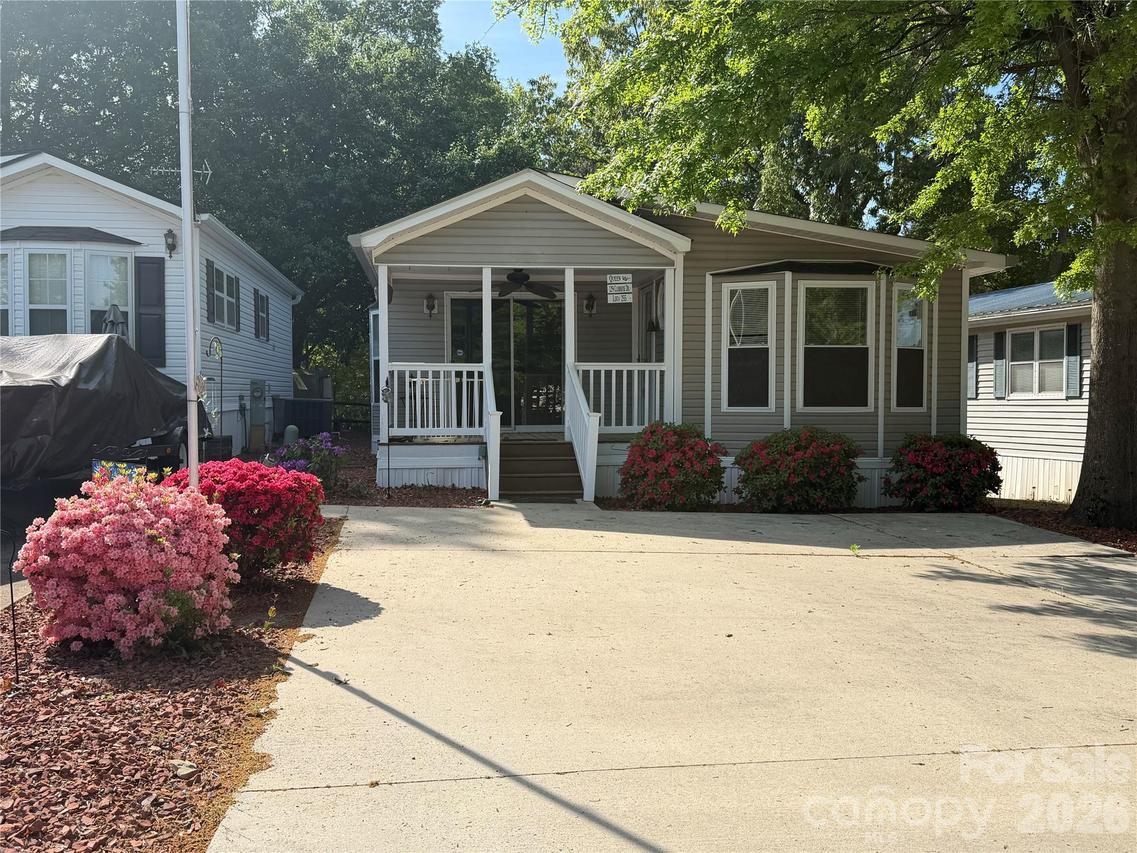 129 Club House Dr., New London, NC 28127