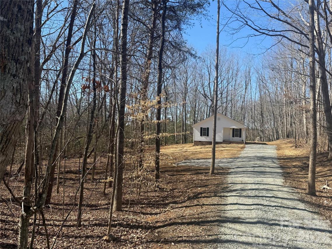 3937 Acron Ln., Maiden, NC 28650