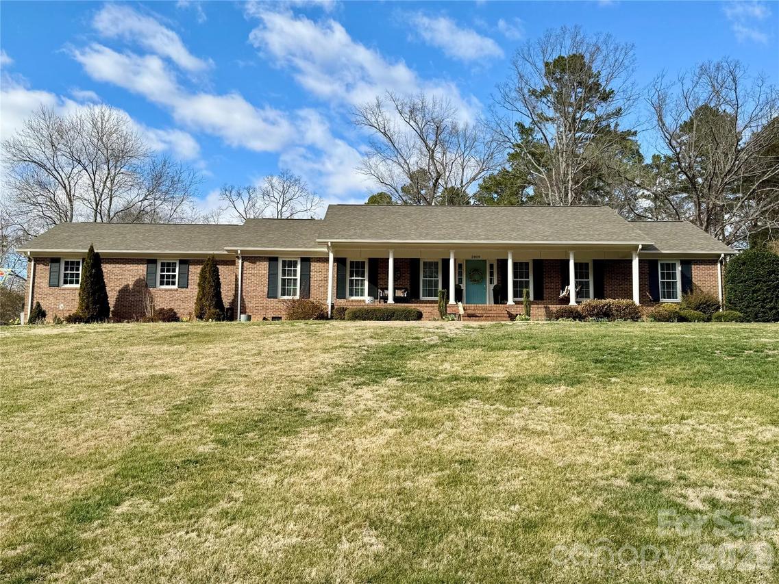 2809 Twinfield Dr., Concord, NC 28025