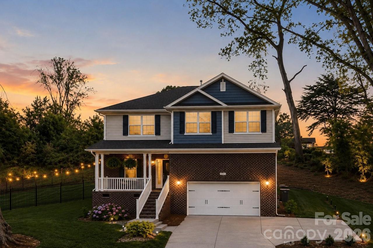 211 Macon Dr., Statesville, NC 28625