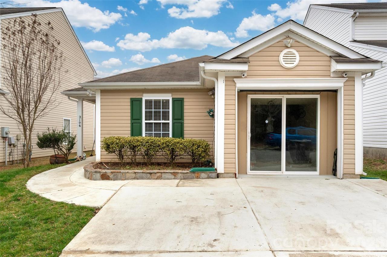 2106 Buckleigh Dr., Charlotte, NC 28215