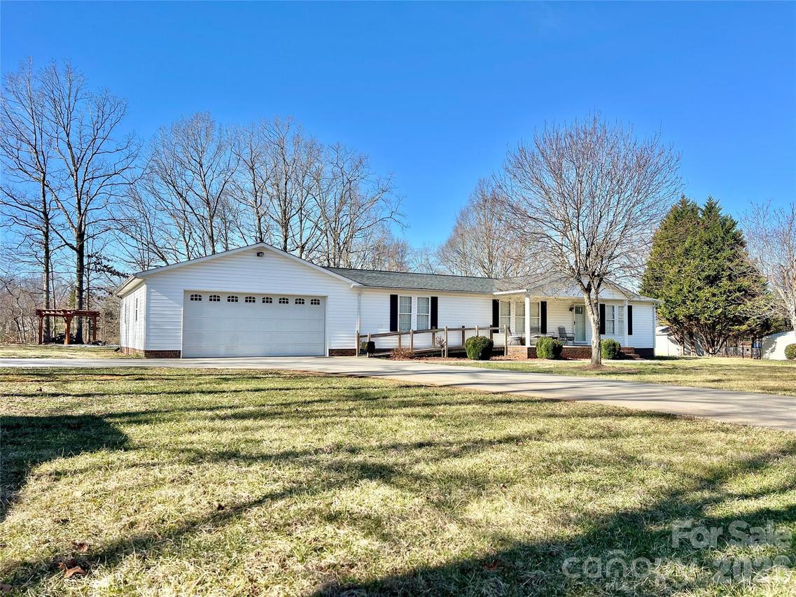 214 Heritage Cir., Taylorsville, NC 28681